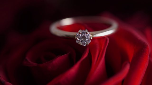 5 conseils pour bien choisir une bague de fiançailles