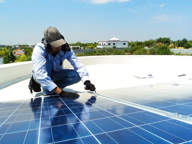 Quelle est la durée de vie d'un panneau solaire ?