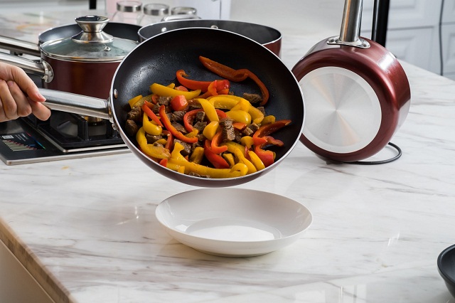 Conseils pour cuisiner avec un wok en acier inoxydable